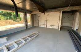 Apartament de 3 camere, spatios, terasa de 20 mp