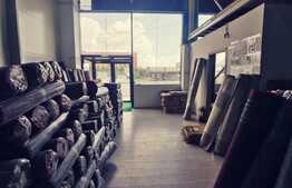 Oferta! Pachet de 2 hale la cheie si o casa, 1800 mp construiti!