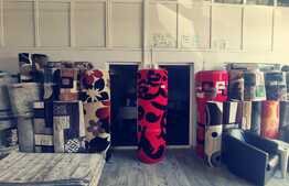 Oferta! Pachet de 2 hale la cheie si o casa, 1800 mp construiti!