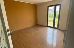 Casă semifinisată, 188 mp utili, 569 mp teren, Pielești