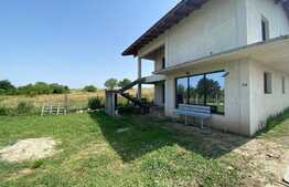 Casă semifinisată, 188 mp utili, 569 mp teren, Pielești