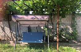 Casa in zona linistita, 71 mp utili si teren 475 mp!