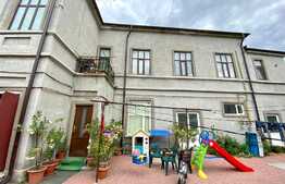 Ultracentral! Casa cu istorie, 373 mp utili, 584 m teren!