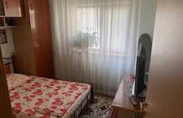 Apartament de 3 camere, decomandat, zona Electroputere