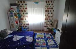 Apartament 3 camere, decomandat, 1 Mai!