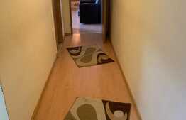 Apartament de 3 camere, decomandat, zona Valea Rosie