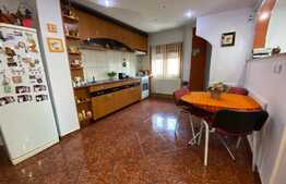 Apartament 3 camere, 2 bai, 74mp, zona George Enescu 