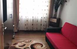 Apartament spatios, de 4 camere, decomandat in Craiovita Noua