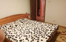 Apartament de 3 camere, parter, decomandat, 77 mp, zona Rocada