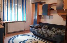 Apartament de 3 camere, parter, decomandat, 77 mp, zona Rocada