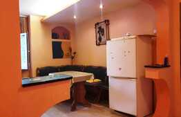 Apartament de 3 camere, parter, decomandat, 77 mp, zona Rocada