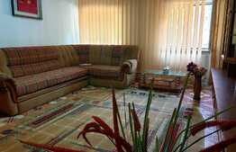 Apartament de 3 camere, parter, decomandat, 77 mp, zona Rocada