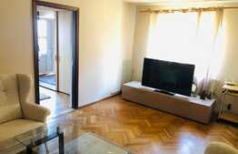 Casa 2 camere plus curte, mobilata si utilata modern, zona 1 Mai!