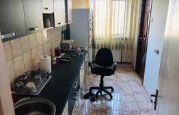 Apartament 4 camere, decomandat, mobilat, utilat, zona Rovine 