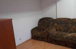 Apartament de 3 camere, decomandat, zona Ramada