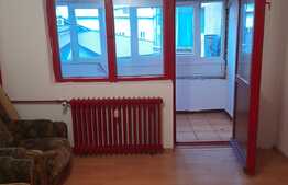 Apartament de 3 camere, decomandat, zona Ramada