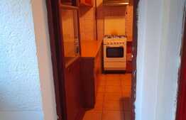 Apartament de 3 camere, decomandat, zona Ramada