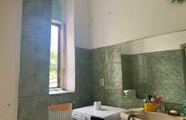 Ocazie investitie! Apartament in casa, 3 camere, 76.8 mp utili, Central!