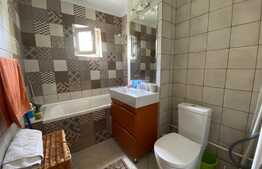 Apartament 3 camere, etaj intermediar, zona Brazda