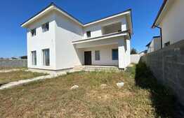 Casa frumoasa, 200 mp utili, 500 mp teren, zona Damila! 
