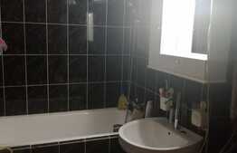 Apartament de 4 camere, 72 mp, cartier Brazda