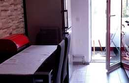 Apartament decomandat, 3 camere, Zona Rocada