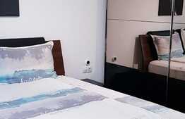 Apartament decomandat, 3 camere, Zona Rocada