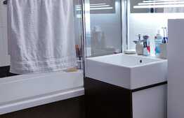 Apartament decomandat, 3 camere, Zona Rocada