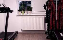 Apartament decomandat, 3 camere, Zona Rocada