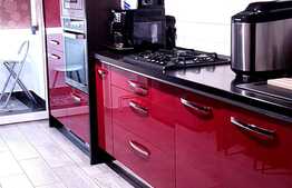 Apartament decomandat, 3 camere, Zona Rocada