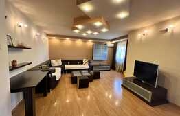 Apartament de 3 camere, decomandat, zona1 Mai, Ciuperca