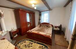 Casă recent renovată de 86 mp și teren de 916 mp, Beharca