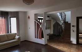 Casa moderna, 5 camere, 230 mp, zona Ford