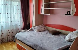 Apartament de 3 camere, decomandat, 1 Mai, zona Centrul Multifunctional