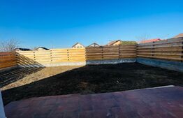 Casă P + E, 120 mp utili, 335 mp teren, ansamblu rezidențial Cârcea