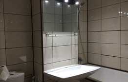 Garsoniera de 25 mp, etaj intermediar, cartier Rovine