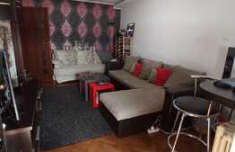 Apartament de 2 camere, decomandate, situat in 1 Mai, zona Confectii