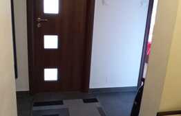 Apartament de 2 camere, decomandate, situat in 1 Mai, zona Confectii