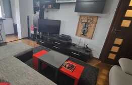 Apartament de 2 camere, decomandate, situat in 1 Mai, zona Confectii