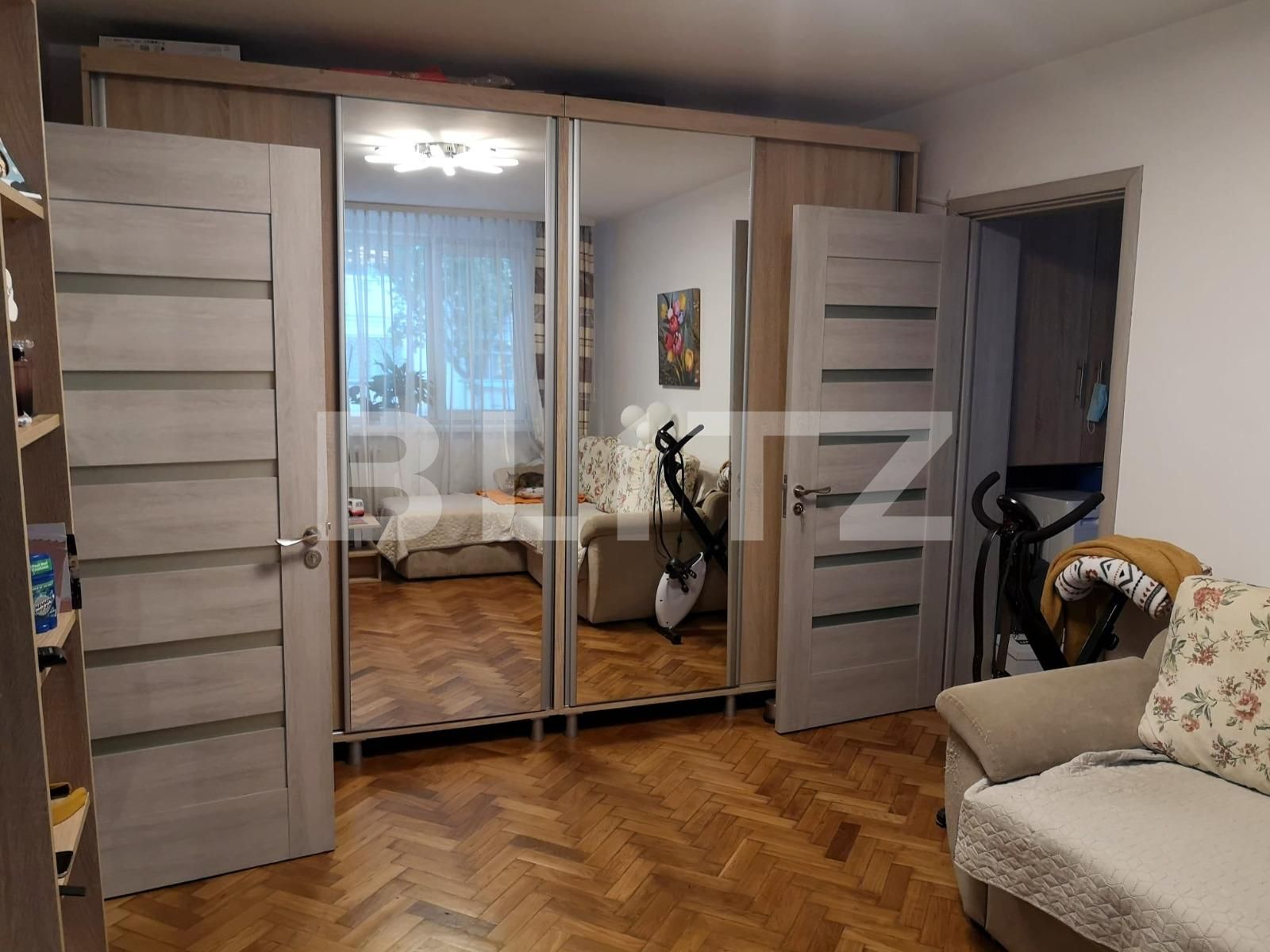 Apartament cu 2 camere, semidecomandat, zona Parcul Puskin