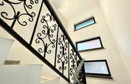 Casa mediteraneana, stil spaniol, 184 mp utili, 360 m teren, zona Selgros