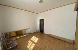 Spatiu de birouri, 236 mp, curte proprie, zona Gradinii Botanice