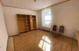 Spatiu de birouri, 236 mp, curte proprie, zona Gradinii Botanice