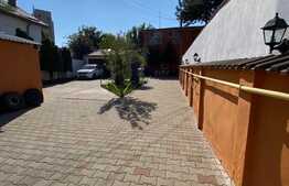 Spatiu de birouri, 236 mp, curte proprie, zona Gradinii Botanice