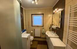 Apartament modern, 2 camere, curte proprie, zona centrala!