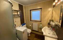 Apartament modern, 2 camere, curte proprie, zona centrala!