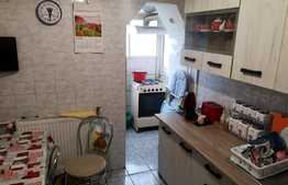 Apartament 2 camere, decomandat, zona Garii