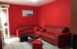 Apartament 3 camere decomandate, etaj intermediar, zona centrala