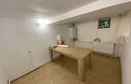 Casa cu 3 camere, 150 mp, zona centrala