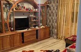 Apartament 3 camere ,54mp , parter. 